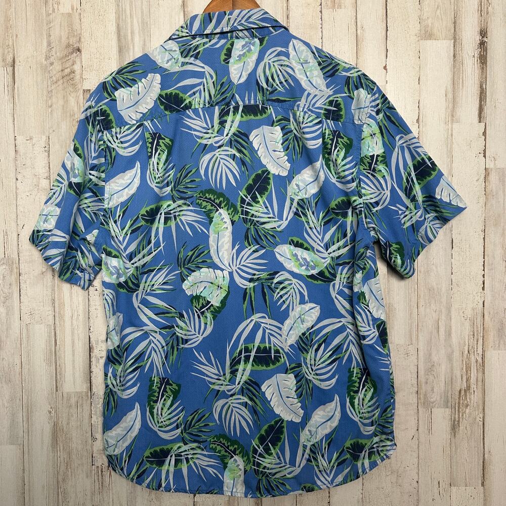 Tommy Bahama Camp Shirt Silk Blend Medium Hawaiian Floral Vacation Travel EUC - Picture 2 of 7
